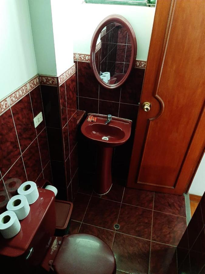 Hostal Don Cristobal Аякучо Экстерьер фото